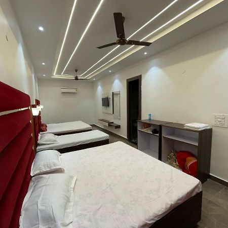 The Bubbles Bed and Breakfast Αμριτσάρ Εξωτερικό φωτογραφία