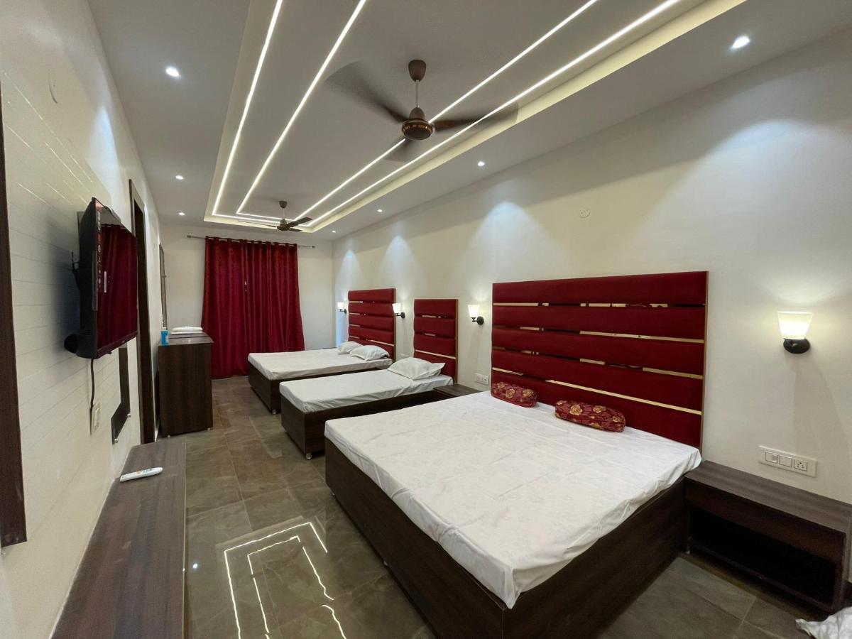 The Bubbles Bed and Breakfast Αμριτσάρ Εξωτερικό φωτογραφία